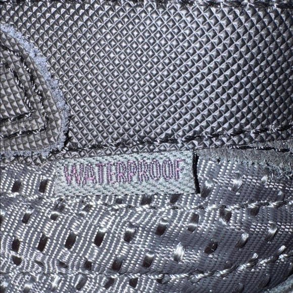 Merrell Black and Purple Outdoor boots - Picture 8 of 10